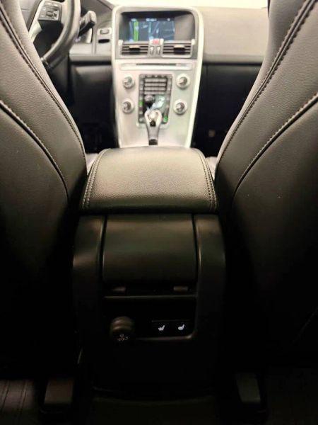 2017 Volvo XC60 T6 Dynamic