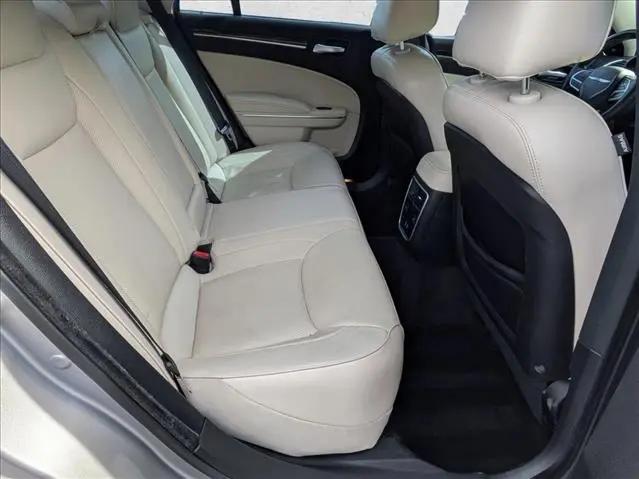 2018 Chrysler 300 Limited