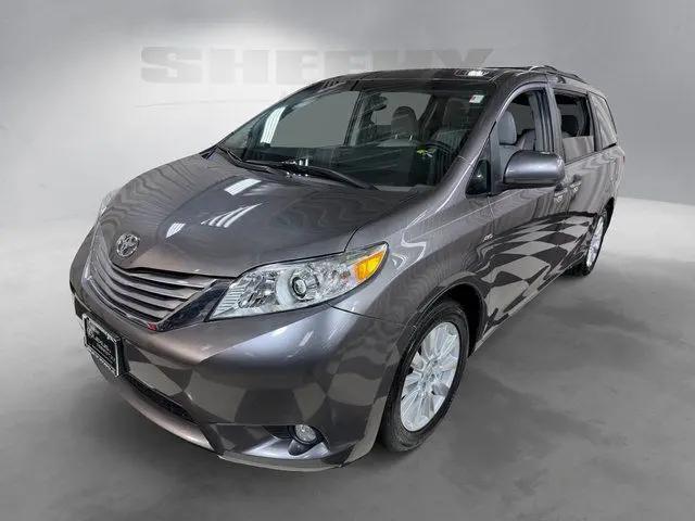2017 Toyota Sienna XLE Premium 7 Passenger