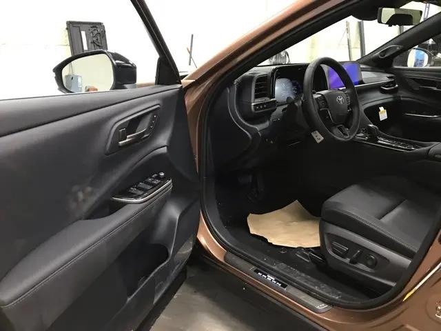 2025 Toyota Crown Signia Limited