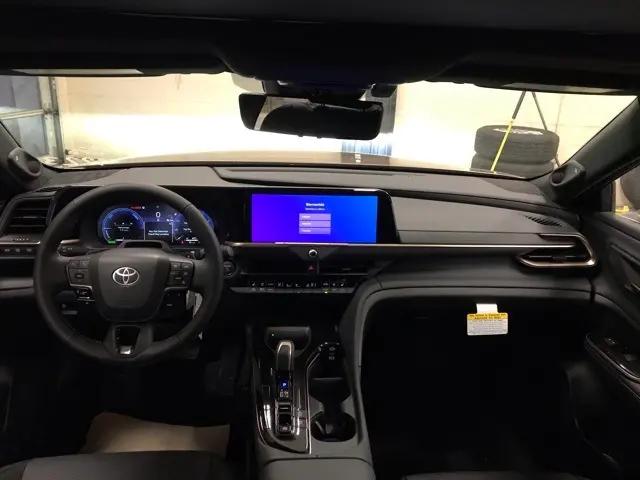 2025 Toyota Crown Signia Limited