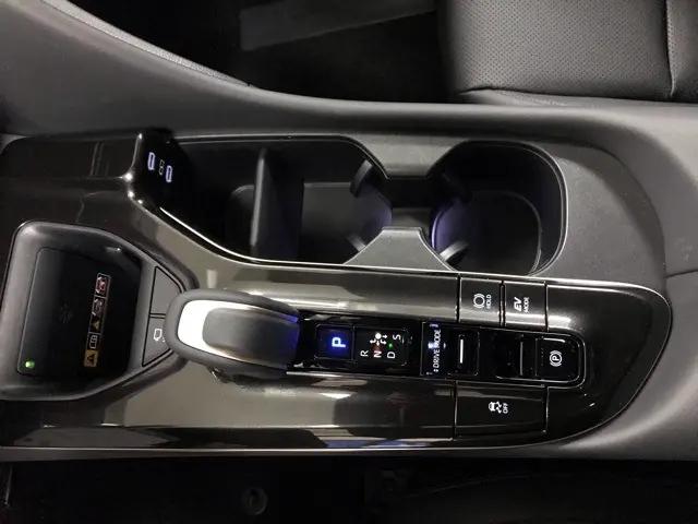 2025 Toyota Crown Signia Limited