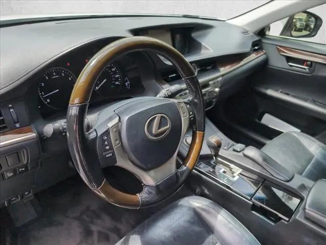 2015 Lexus ES 350 Crafted Line