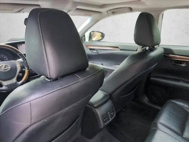 2015 Lexus ES 350 Crafted Line