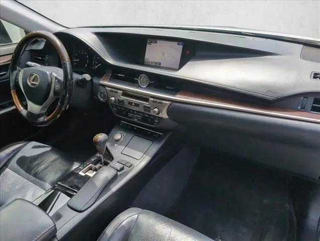 2015 Lexus ES 350 Crafted Line