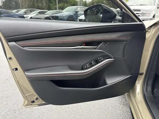 2025 Mazda Mazda3 2.5 Carbon Turbo