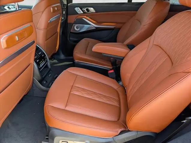 2026 BMW xB ALPINA XB7