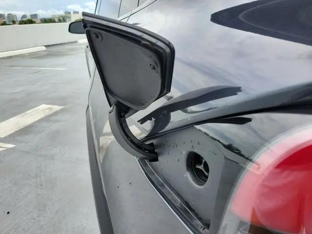 2024 Tesla Model X Plaid Tri Motor All-Wheel Drive