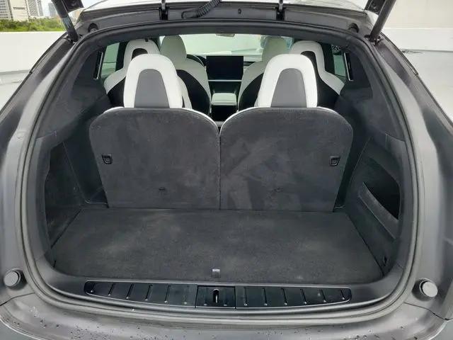 2024 Tesla Model X Plaid Tri Motor All-Wheel Drive