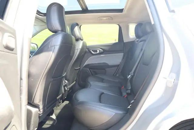 2022 Jeep Compass Latitude FWD