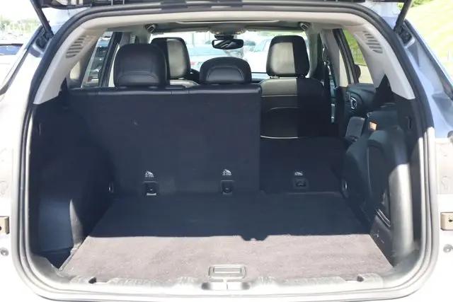 2022 Jeep Compass Latitude FWD