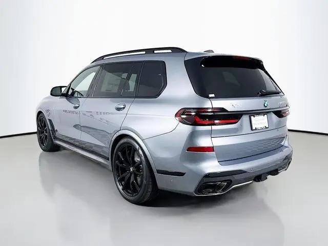 2027 BMW X7 M60i