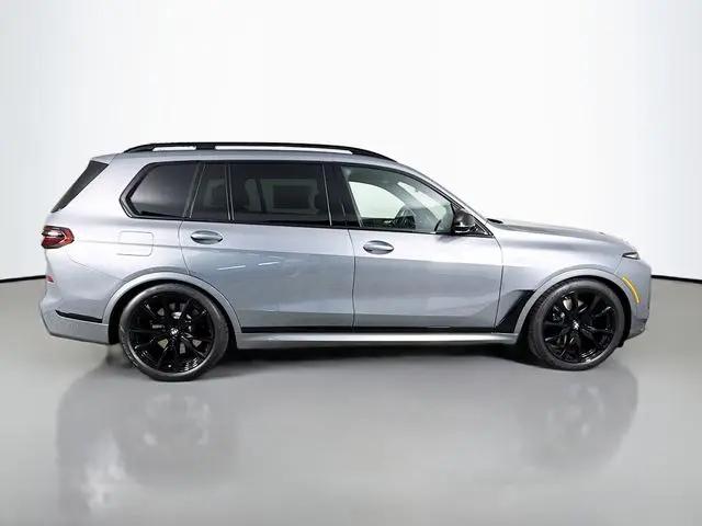 2027 BMW X7 M60i