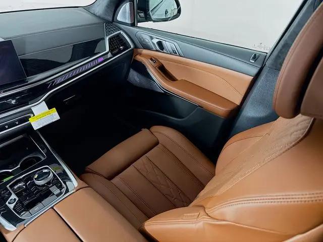 2027 BMW X7 M60i