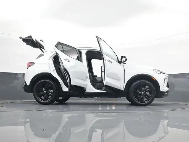 2025 Buick Encore GX Sport Touring FWD