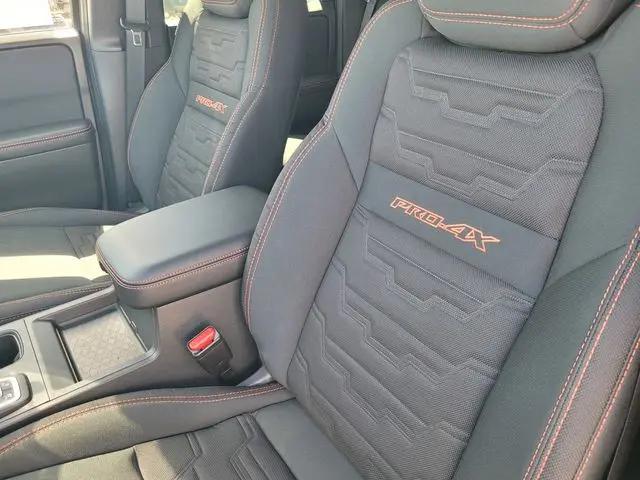 2026 Nissan Frontier Crew Cab PRO-4X 4x4