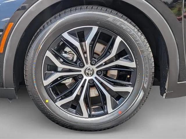 2024 Toyota Crown XLE