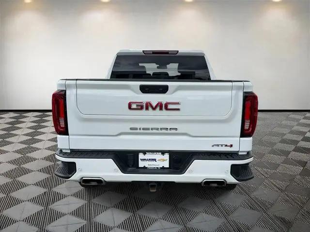 2024 GMC Sierra 1500 4WD Crew Cab Short Box AT4