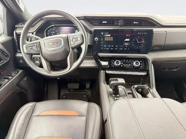 2024 GMC Sierra 1500 4WD Crew Cab Short Box AT4
