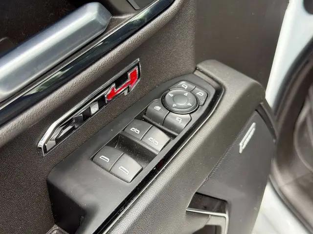 2024 GMC Sierra 1500 4WD Crew Cab Short Box AT4