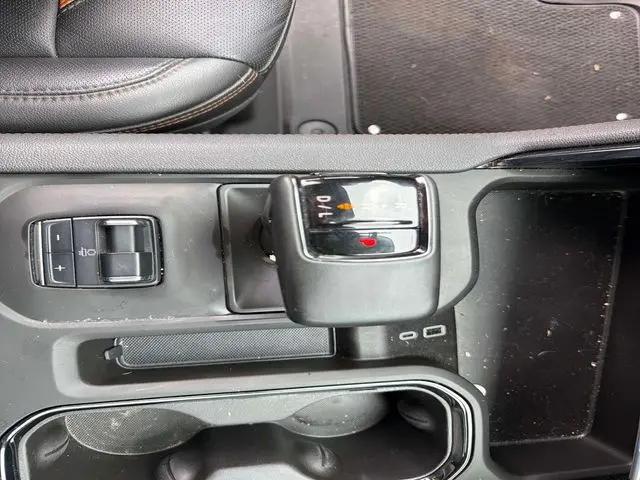 2024 GMC Sierra 1500 4WD Crew Cab Short Box AT4
