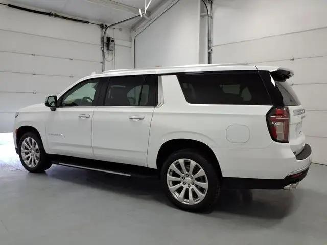 2024 Chevrolet Suburban 2WD Premier