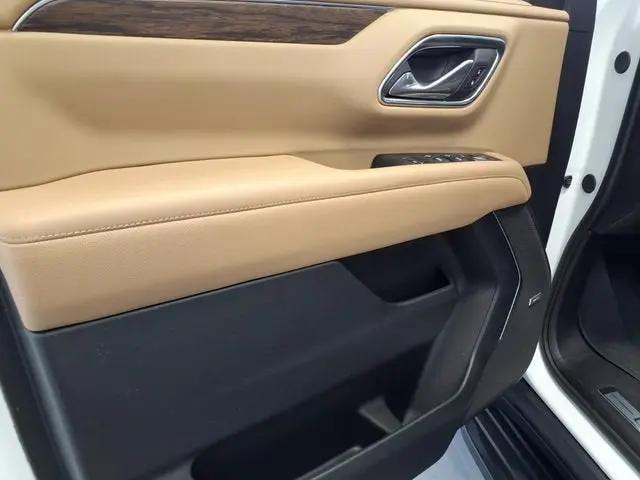 2024 Chevrolet Suburban 2WD Premier