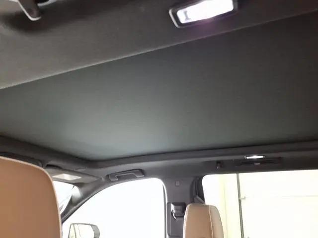 2024 Chevrolet Suburban 2WD Premier