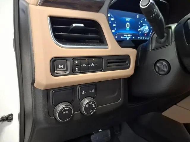 2024 Chevrolet Suburban 2WD Premier