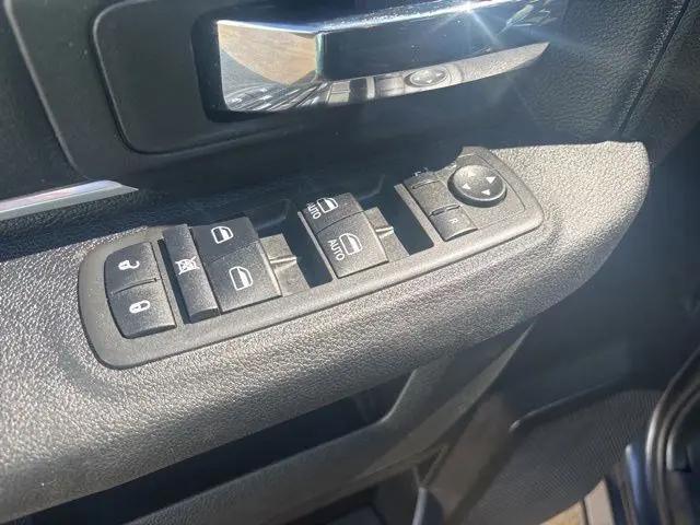 2021 Ram 1500 SLT