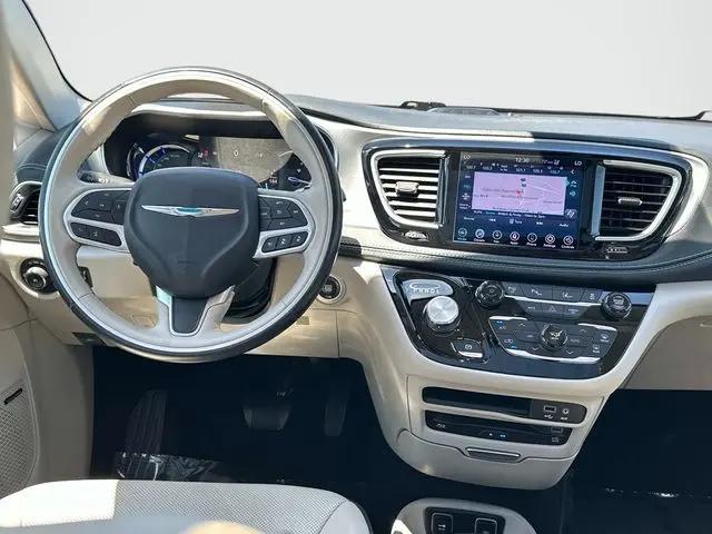 2020 Chrysler Pacifica Hybrid Limited