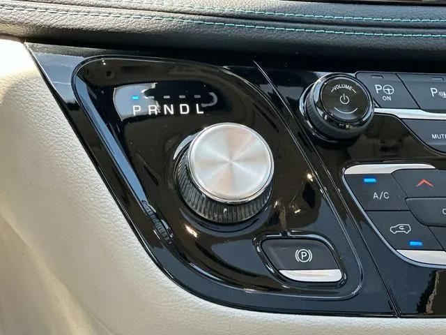 2020 Chrysler Pacifica Hybrid Limited