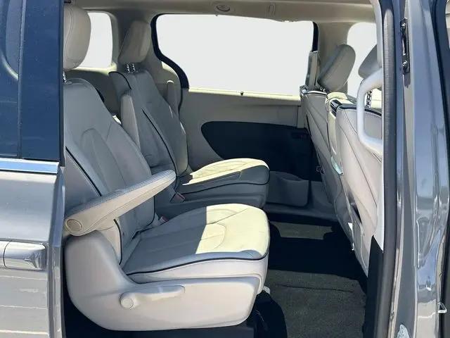 2020 Chrysler Pacifica Hybrid Limited