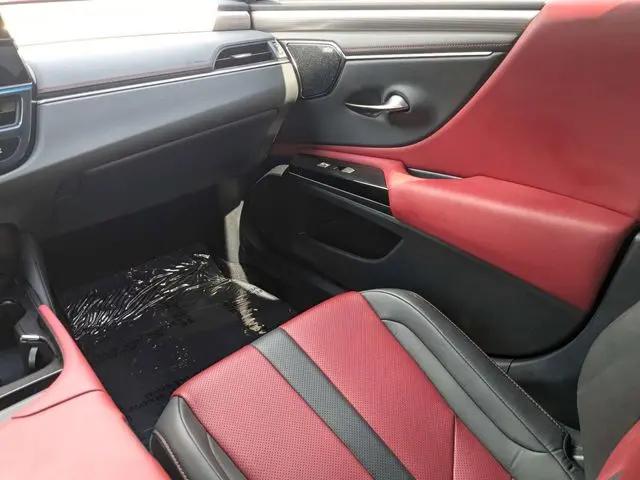 2024 Lexus ES 350 F SPORT Handling