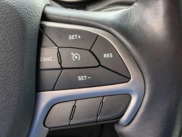 2019 Jeep Grand Cherokee Altitude 4x2