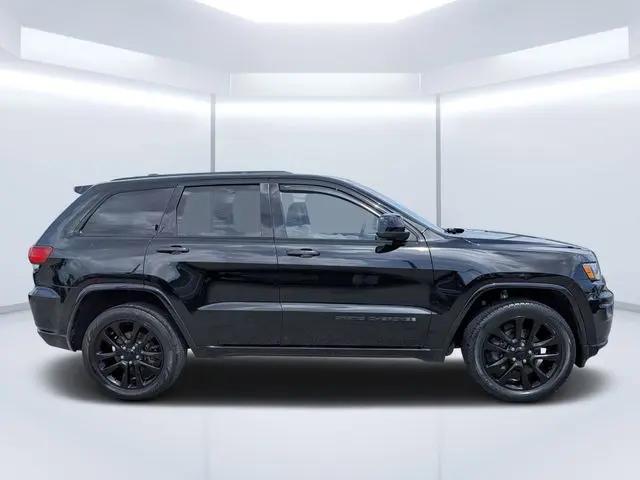 2019 Jeep Grand Cherokee Altitude 4x2