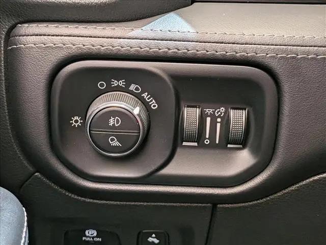 2023 Ram 1500 Limited Crew Cab 4x4 5'7" Box