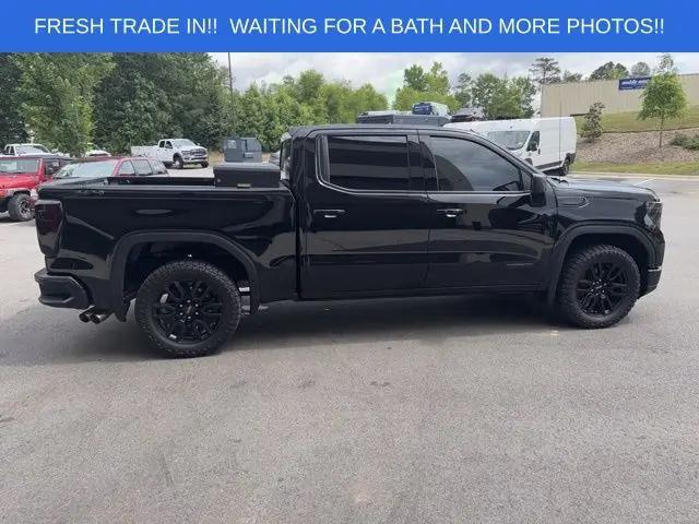2022 GMC Sierra 1500 4WD Crew Cab Short Box Elevation