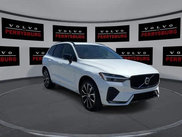 2023 Volvo XC60 B5 Plus Dark Theme