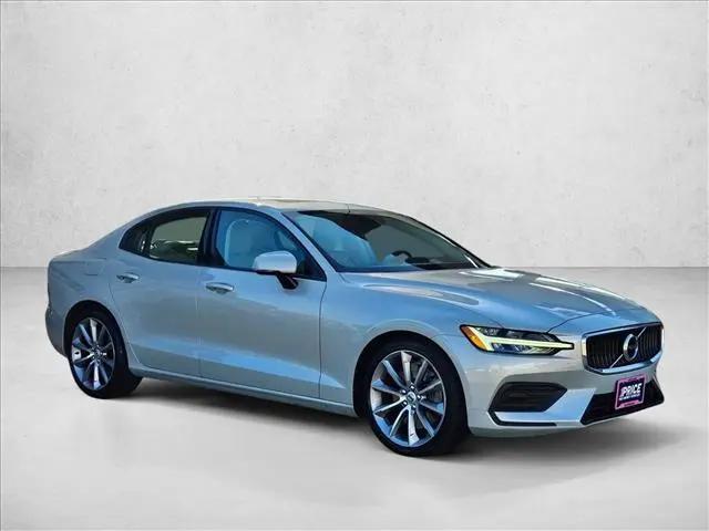 2019 Volvo S60 T6 Momentum