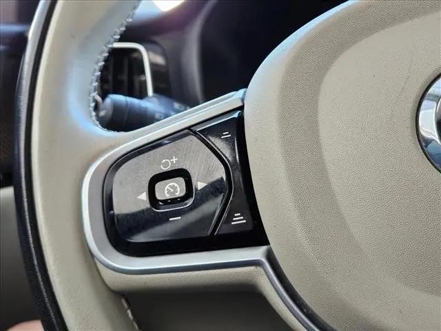 2019 Volvo S60 T6 Momentum