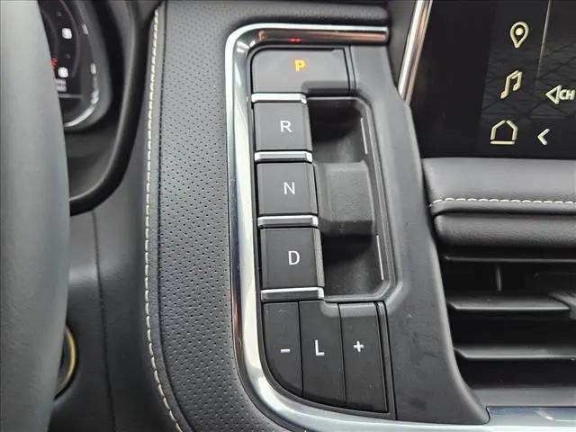 2024 GMC Yukon XL 2WD SLT