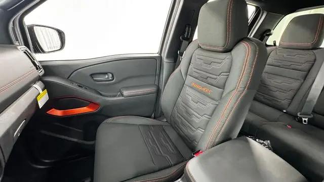 2026 Nissan Frontier Crew Cab PRO-4X 4x4