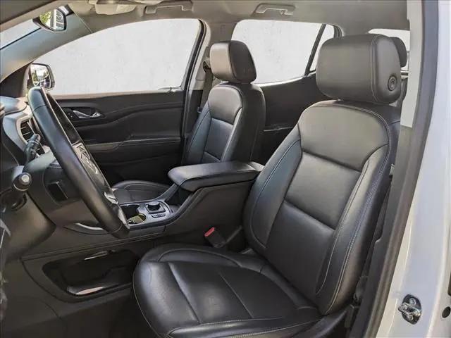 2023 GMC Acadia AWD SLT