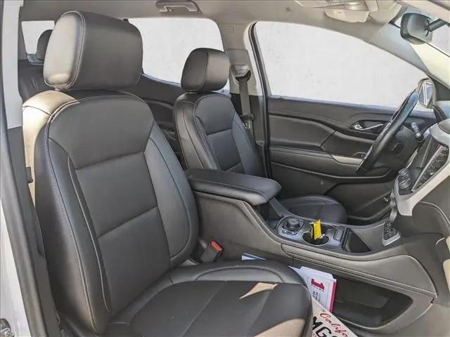 2023 GMC Acadia AWD SLT