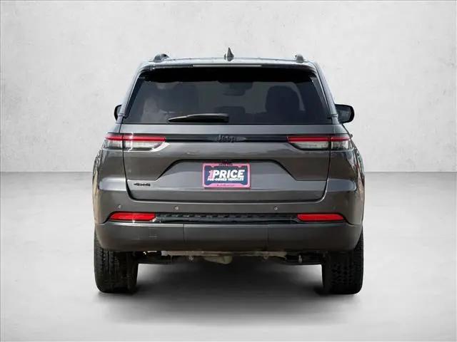 2022 Jeep Grand Cherokee Altitude 4x4