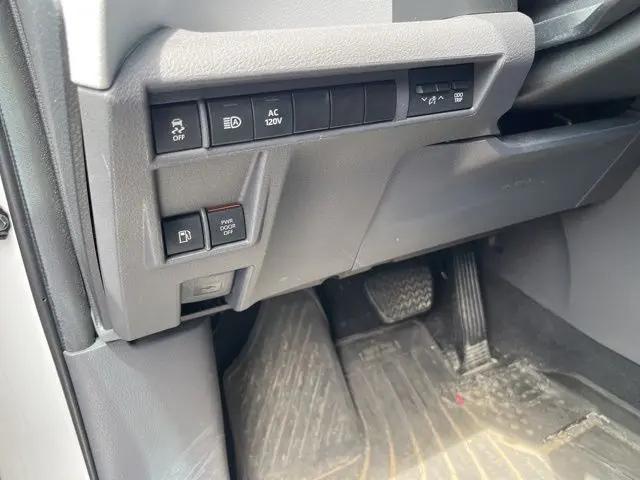 2023 Toyota Sienna XSE
