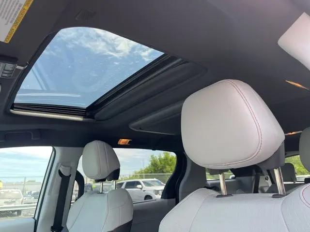 2023 Toyota Sienna XSE