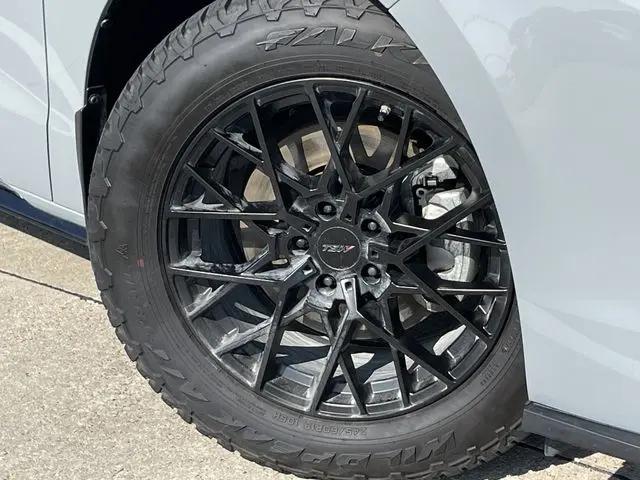 2025 Toyota Sienna XSE