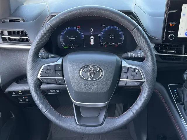 2025 Toyota Sienna XSE